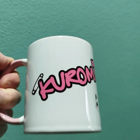 Taza Kuromi con nombre