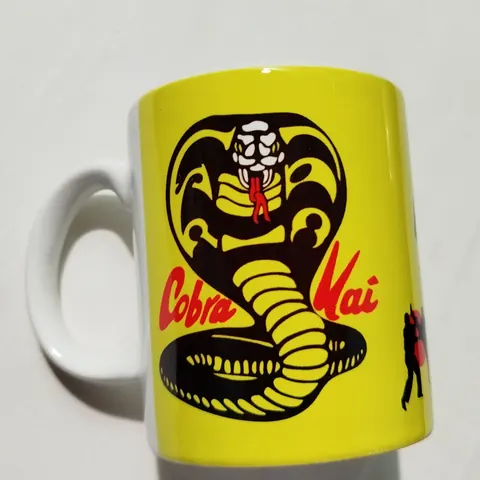Taza Cobra Kai con nombre