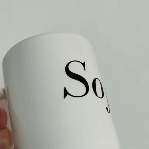 Taza Nombre en letra cursiva